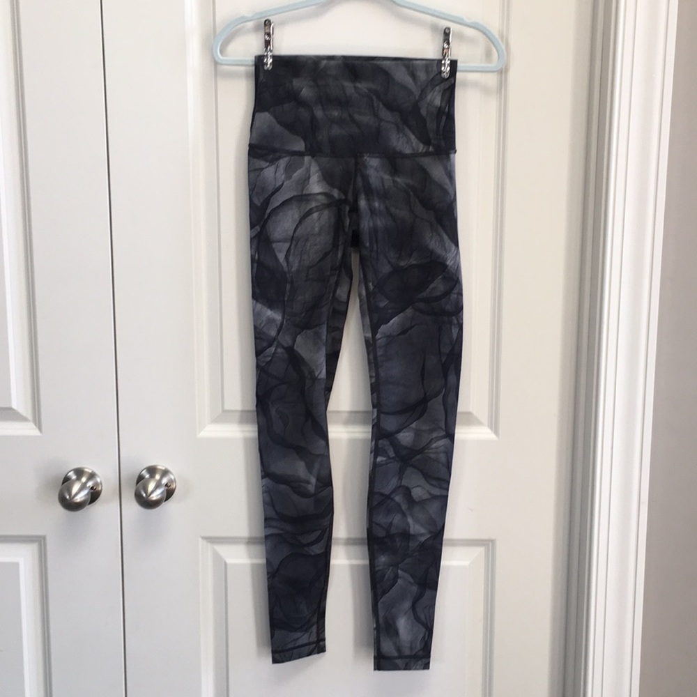 Lululemon Wonder Under High-Rise Leggings - Size 6